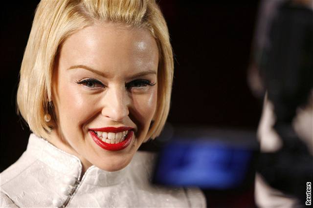 Kylie Minogue propagovala v anghaji novou módní kolekci