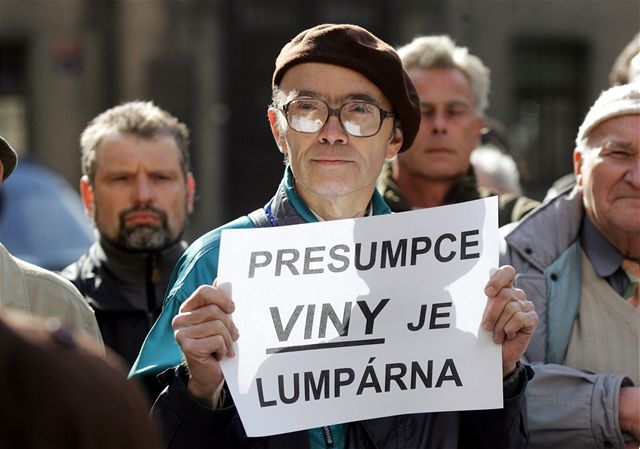 Demonstrace na podporu éfa lidovc