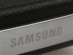 Recenze Samsung SGH-F300 detail