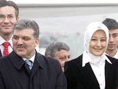 Abdullah Gül s manelkou