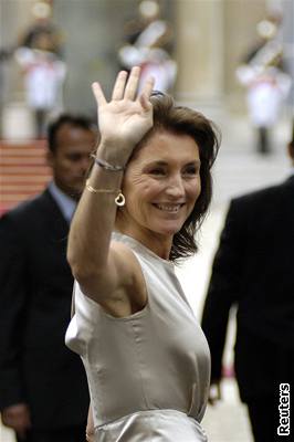 Cécilia Sarkozyová v den, kdy se její mu ujímal prezidentské funkce. Pár msíc poté se rozvedli.