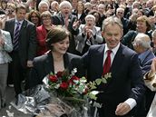 Tony Blair oznámil rezignaci