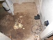 komora, kde matka Ond�eje dr�ela