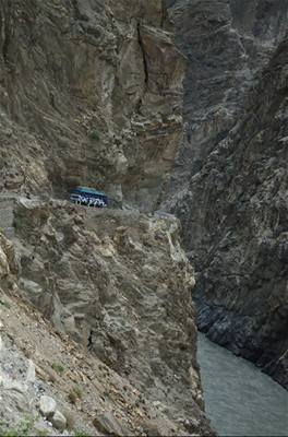 Pi jízd po Karakoram Highway je asi dobré obas zavít oi.
