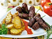 �evap�i�i s bramborami na grilu