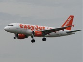Airbus A319 EasyJet - leti�t� Ruzyn� - letadlo - aerolinie - aerolinky