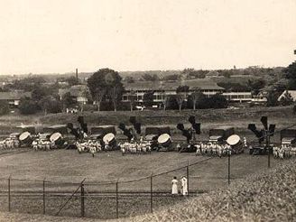 Searchlight trucks of the 14th Infantry (US Army, 30. lta)