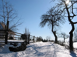 Cestou ze Skoe do Lomnice u Tinova