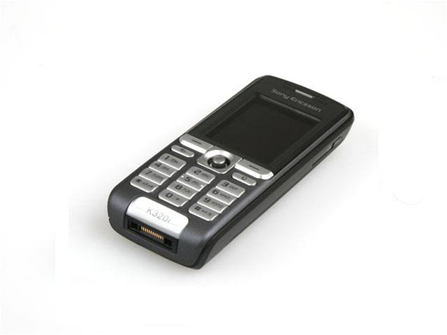 Recenze mobilního telefonu Sony Ericsson K320i