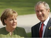 Angela Merkelová a George Bush bhem summitu G8