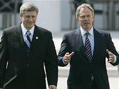 Britský premiér Tony Blair a jeho kanadský protjek Stephen Harper na summitu G8