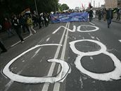 Protest v nmeckém mst Rostock proti summitu G8 (2.6.2007)