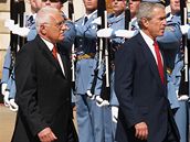 George Bush s Václavem Klausem na Hrad