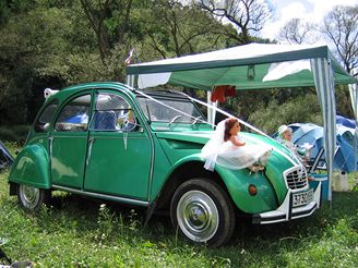 Citron 2CV, svatebn vzdoba