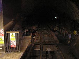 Tunel metra 