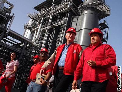 Venezuelský prezident Hugo Chávez se zasadil o to, e státní ropná spolenost PDVSA zastavila dodávky ropy pro Exxon Mobil.