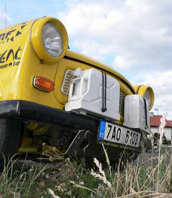 Trabant 601 vyráí po Hedvábné stezce