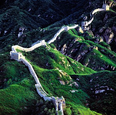 Do čela nových sedmi divů se vyhoupla Velká čínská zeď, jediná stavba, viditelná z oběžné dráhy Země.