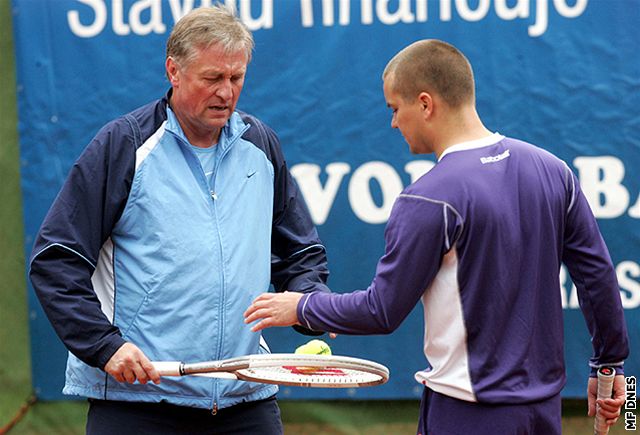 Výsledek obrázku pro topolánek tenis