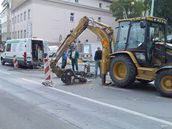 Porucha na vodovodním potrubí v ulici Kovák zastavila v nkolika ulicích Smíchova vodu