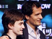 Daniel Radcliffe a producent David Heyman na premiée filmu Harry Potter a...