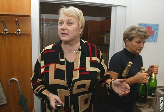 Z eurokandidátky odstoupila Janáková proto, aby stranu kvli pomluvám nepokodila ve volbách.