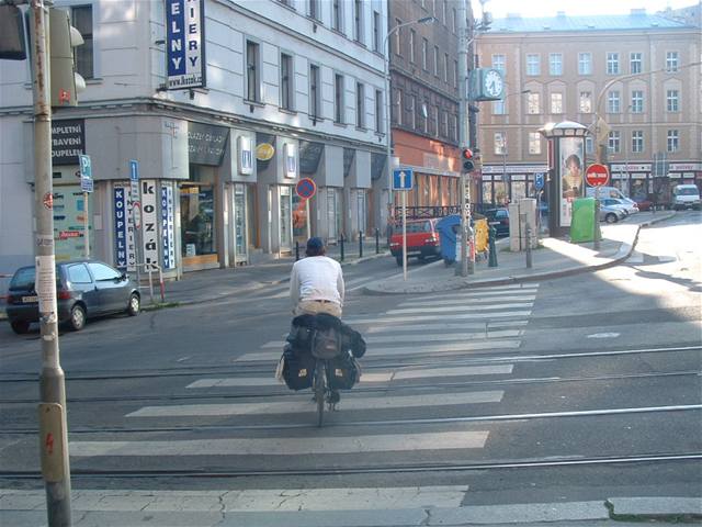 Práv jízda na ervenou je astou píinou nehody cyklist.