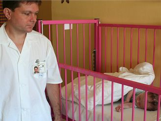 Operace kosovskho novorozence v Motole