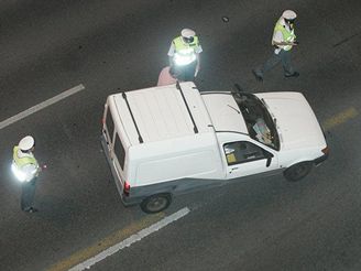 non kontrola policie na ulici 5. kvtna v Praze