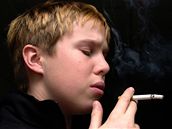 Závislost na cigaretách vzniká v dtství mnohem rychleji ne v dosplosti,