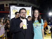 Reisér Kevin Smith se svou enou Jennifer na premiée filmu Simpsonovi v Los Angeles (24. ervence 2007)