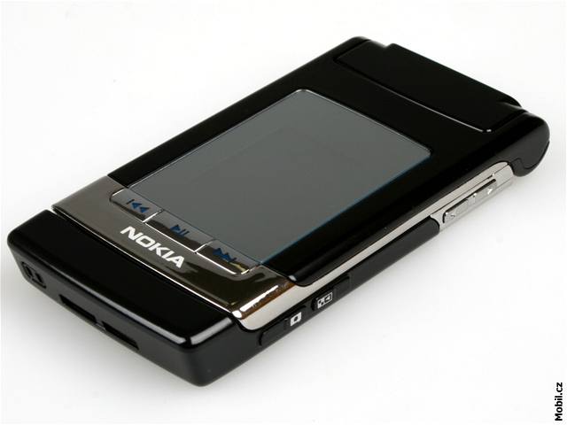 Nokia N76