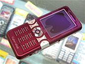 Sony Ericsson K550i Purple