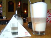Mléko nahrazuje v káv z velké ásti to, co má podle obrázku zaplovat okoládový sirup.