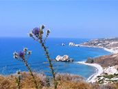 Na Kypru se z moské pny prý zrodila bohyn krásy a lásky Afrodita.