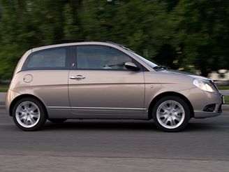 Lancia Ypsilon