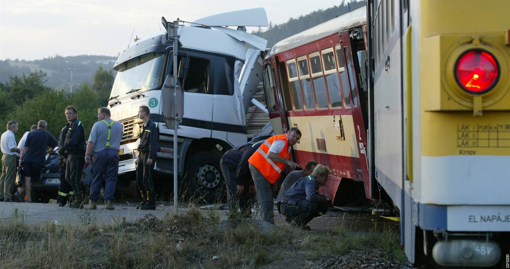 Nehoda kamionu a vlaku na Prostjovsku