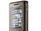Sony Ericsson K770i nás pekvapil zejména velmi kvaliní konstrukcí a výkonným fotoaparátem Cyber-shot