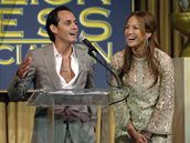 Jennifer Lopez a její manel Marc Anthony na setkání Hollywoodské asociace zahraniních noviná (9. srpna 2007)