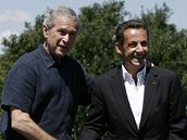 Nicolas Sarkozy se bhem dovolené v USA setkal s tamjím prezidentem Georgem W. Bushem