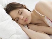 Spánek je dleitý pro regeneraci duevních i tlesných sil.