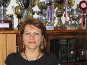 ICOM transport - Kateina Kratochvílová stojí ped poháry, které vyhrál její...