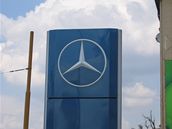 ICOM transport - Ve vozovém parku ICOM transport pevládá znaka Mercedes -...