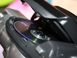 Hitachi BluRay kamera - detail disk