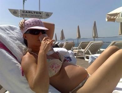 thotná Gábina Partyová na dovolené v Cannes