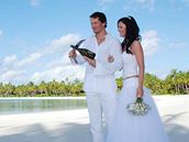 Svatební den Petry Volákové a Patrika Eliá�e na Maledivách 