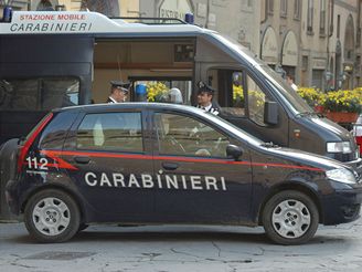 Ztracenému echovi museli pomoci italtí carabinieri. Ilustraní foto.