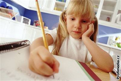 Uitelé ve Velké Británii usilují o zruení domácích úkol pro dti na prvním stupni. Ilustraní foto