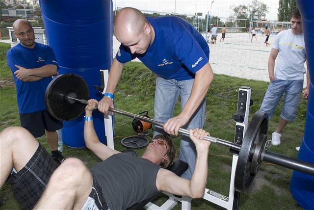 luté lázn - Bench press