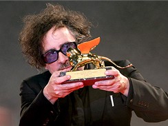 Tim Burton se Zlatm lvem na festivalu v Bentkch